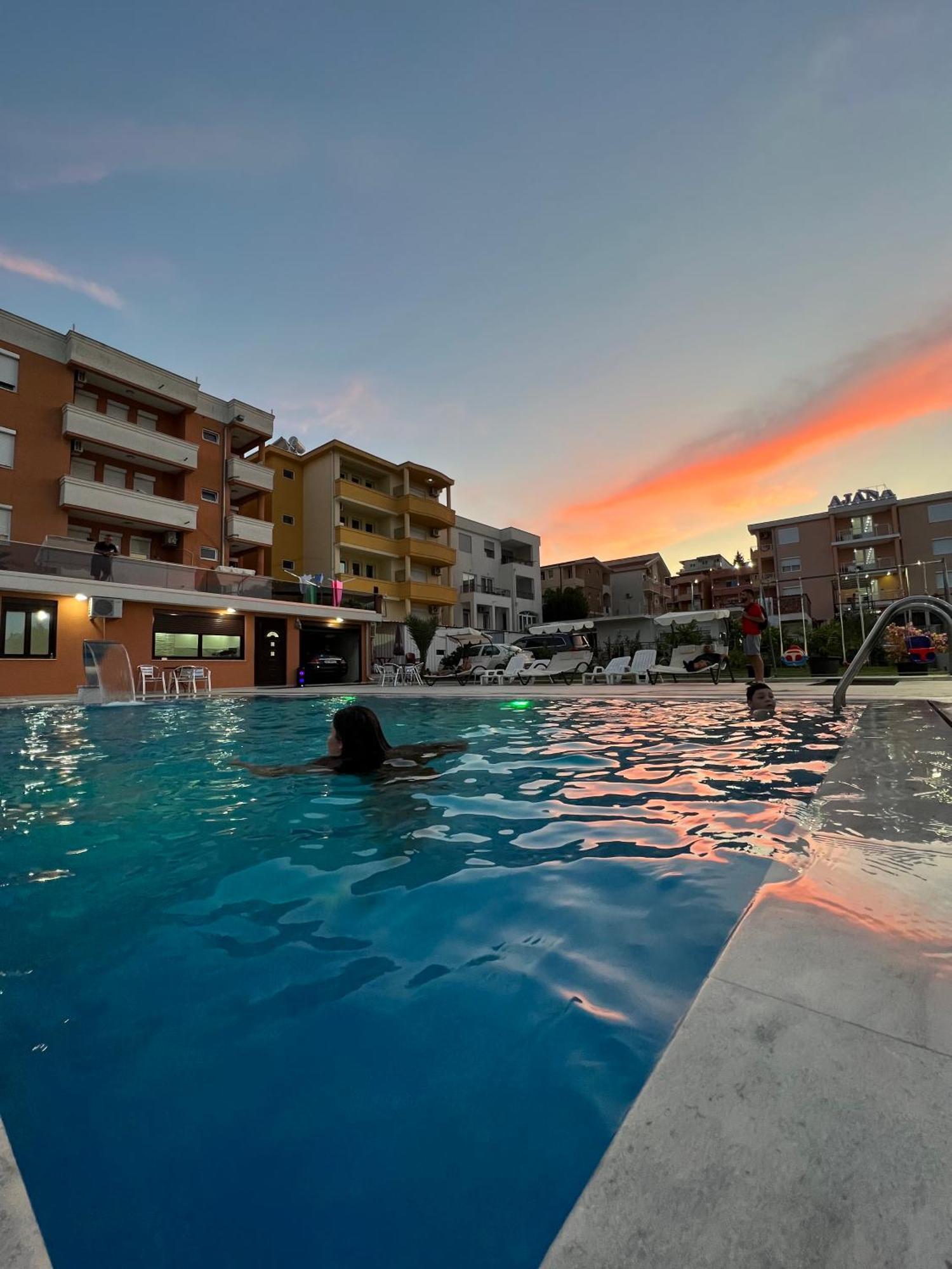 Apartments Zalli 乌尔齐尼 外观 照片