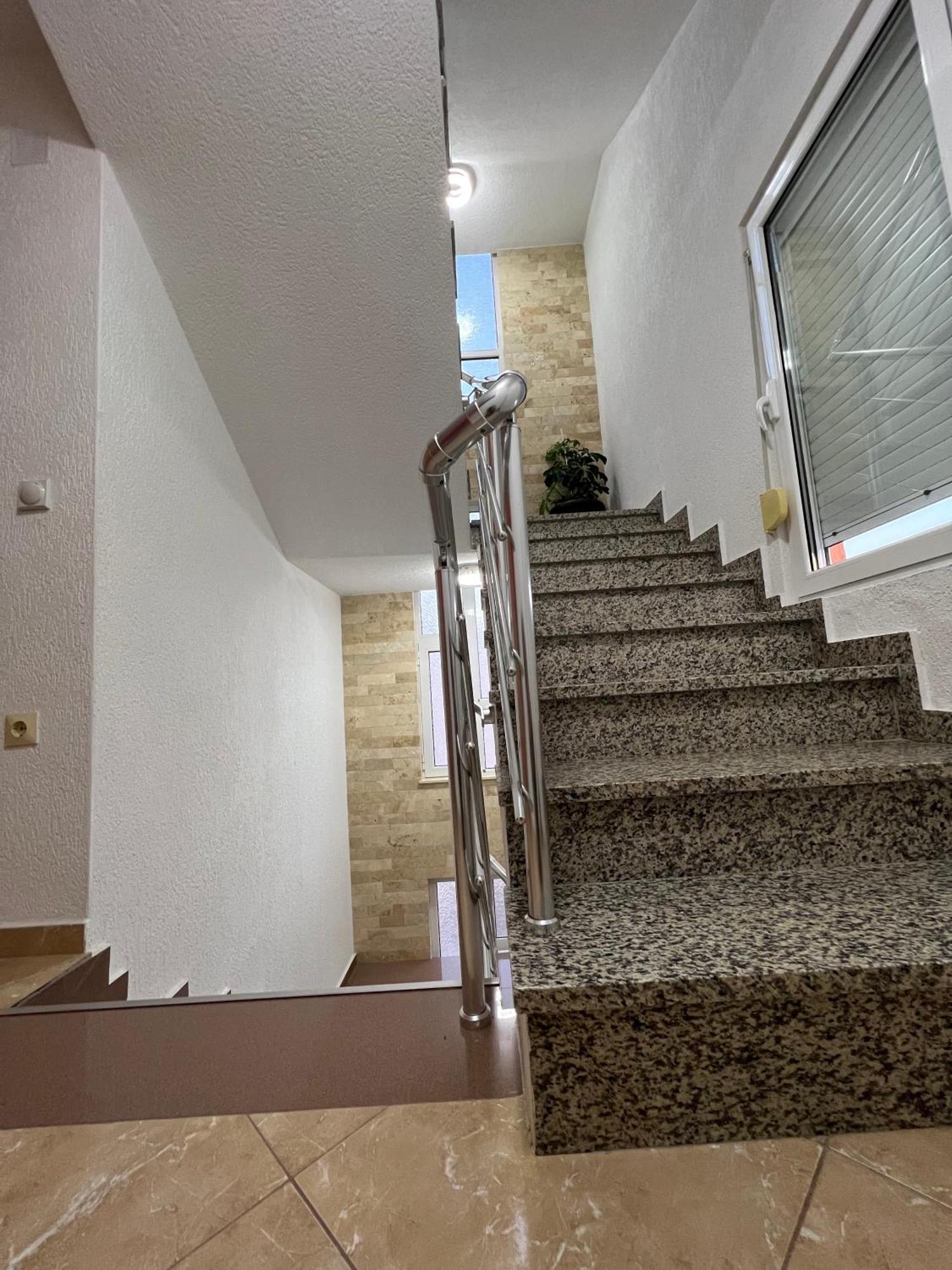 Apartments Zalli 乌尔齐尼 外观 照片